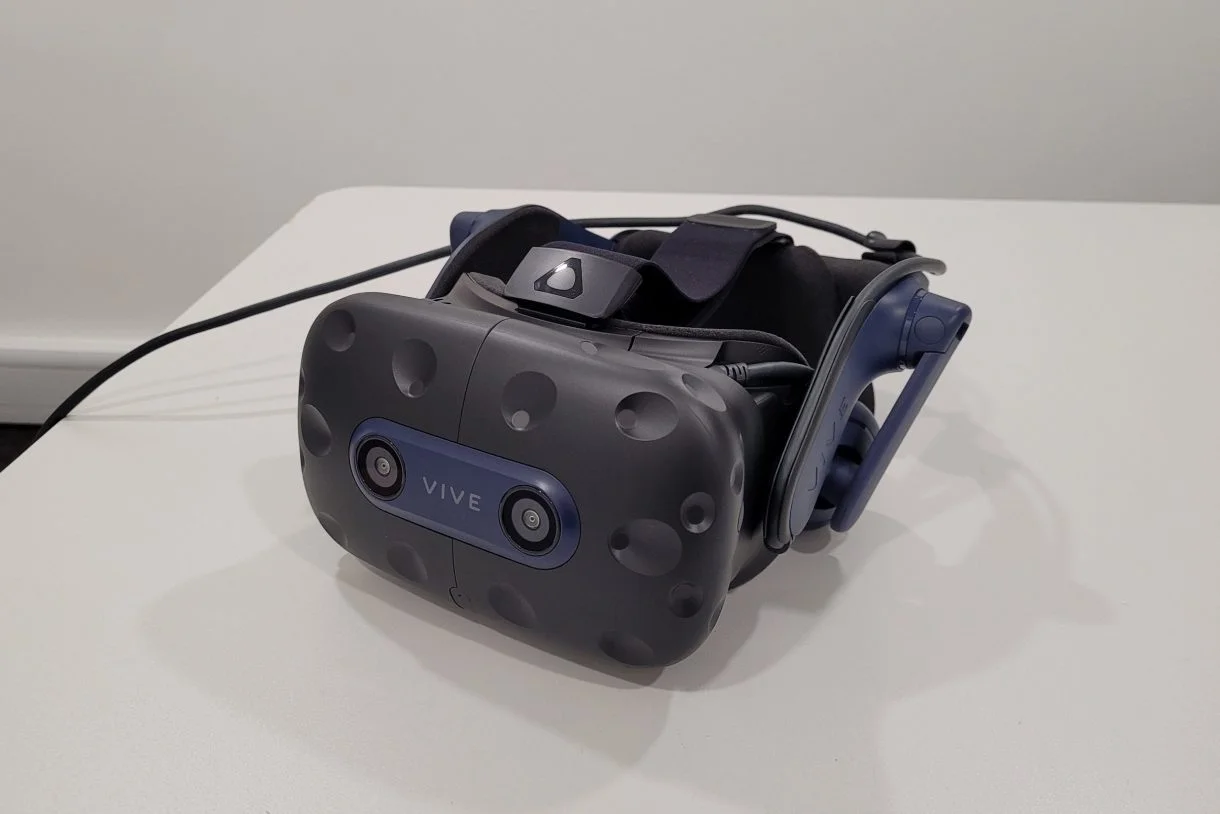 A photo of the HTC Vive Pro.